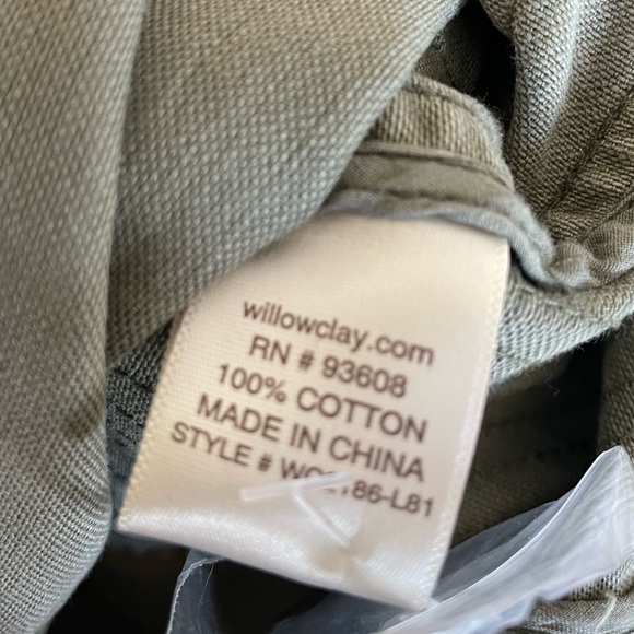 Willow & Clay Utility Vest - Picture 5 of 6